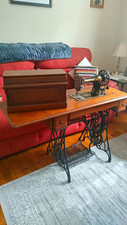 SINGER 66 Treadle Mechanical Sewing Machine with Wooden Cabinet/Table