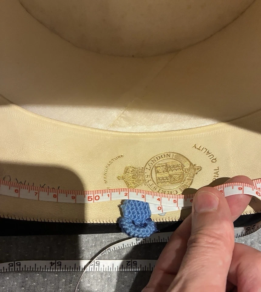 Christys’ London “IMPERIAL” silk top hat set – with original leather case, rare - Image 4 of 4