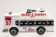 MATCHBOX 1996 MAINLINE SERIES MACK AUXILIARY POWER TRUCK #57