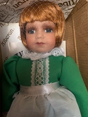 Alberon 'Maura' Irish Girl doll 10 inch