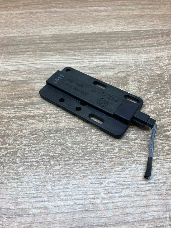 6922211 5WK49132 Siemens BMW Serie E con Enchufe Llavero Antena Señal Ampli - Imagen 2 de 4