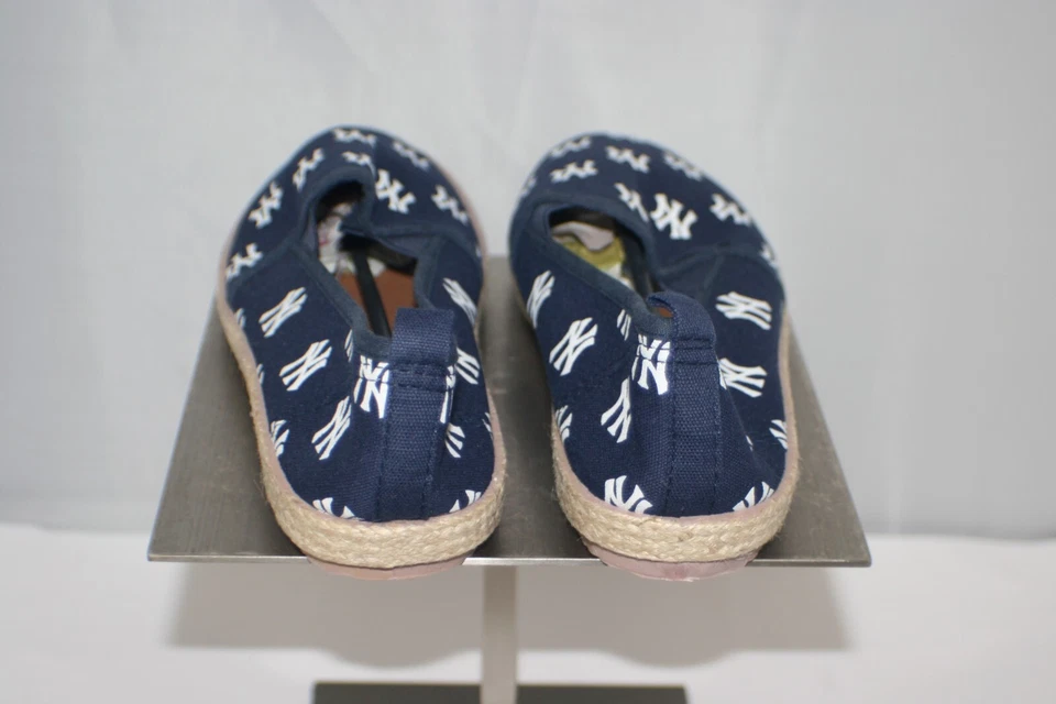 New York Yankees Wms Sz M Slip On Espadrille Shoes Blue White Baseball Flats NEW - Image 4 of 4