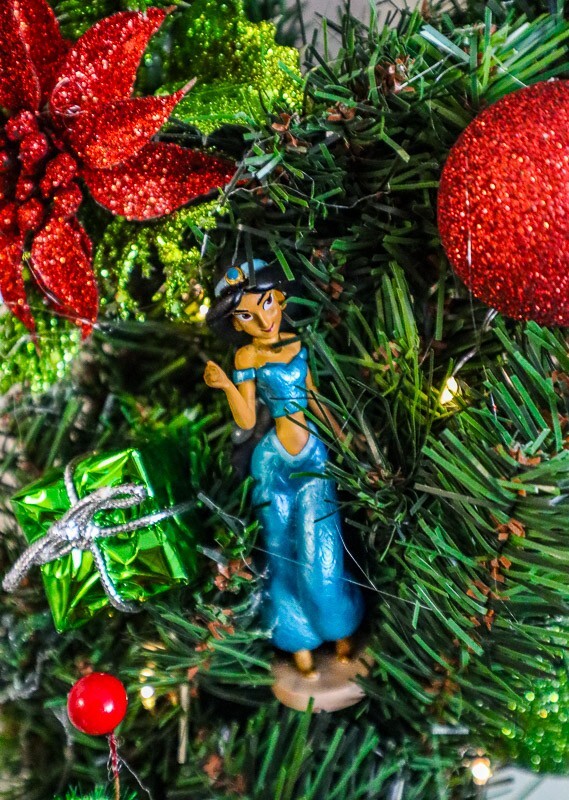 Christmas wreaths for front door, Disney Christmas Wreath, Lighted