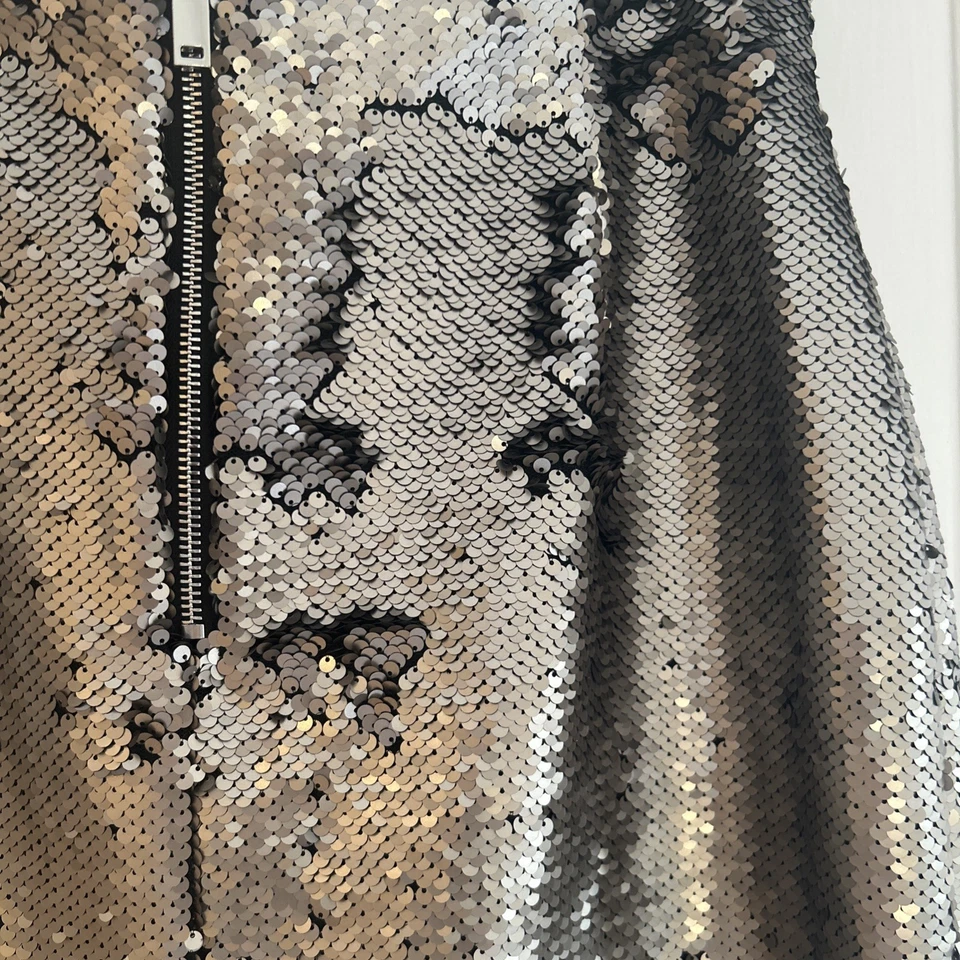 Mint Velvet UK 12 Sequin Mini Skirt *stunning* Approx £100 New Silver Gunmetal - Image 4 of 4