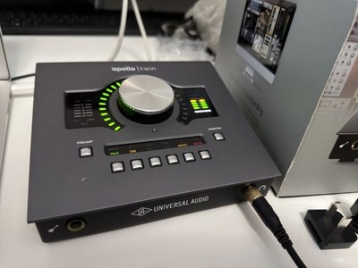 Universal Audio Apollo Twin MKII DUO + $400 UAD Plugins Neve 1073, FW Updated