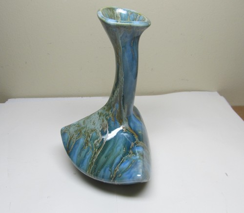 Vintage Monterey Pottery Co. Jade Pattern Vase 7-1/2" - Picture 5 of 13