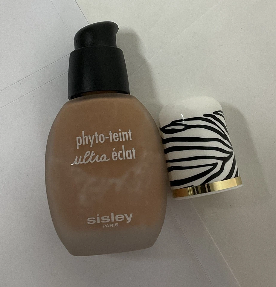 Sisley Phyto-Teint Ultra Eclat Foundation - 3+ Apricot - 30ml/1 Fl Oz - Image 4 of 4