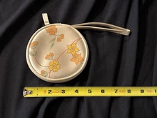 Avon Ultimate Gold Satin Round Coin Key Card Purse Pouch Floral Wristlet 4.5" NE