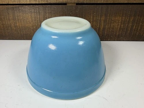 Pyrex Robin Egg Blue Turquoise Nesting Mixing Bowl - 401
