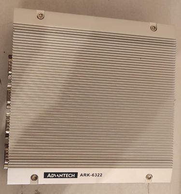 Advantech ARK-6322 Celeron Quad Core J1900 SoC + 6 COM + 8 USB Fanless