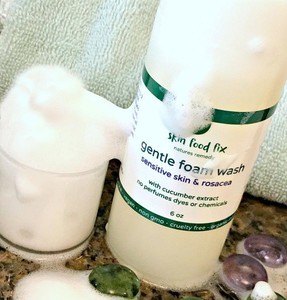 gentle face cleanser for rosacea