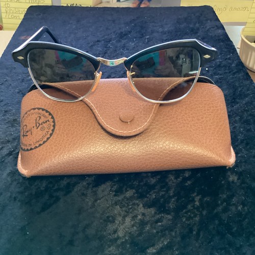 Vintage B &L Black/Gold 12KGF Sunglasses 22-46/ 5 3/4 135cm