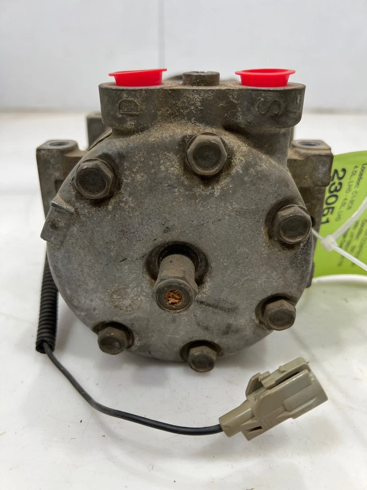 97 - 01 Jeep Cherokee AC Compressor Assembly OEM 55037205AC Foto 4 de 4