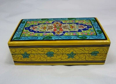 KASHMIR Handgefertigte floral bemalte Kaschmir Pappmache Geschenk trendy rote Box Ornament Vintage