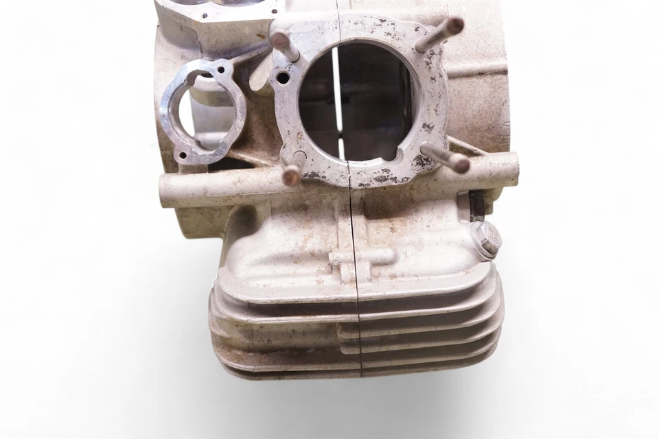 Ducati 750 GT 750GT DM750 1975 Super Sport bisel DM Desmo estuches de motor Foto 4 de 4