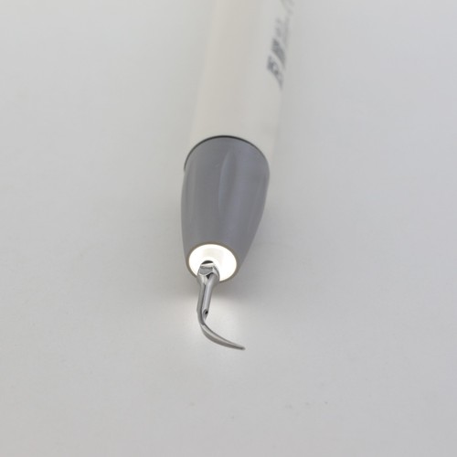 Raffina Scaler dentale ad ultrasuoni DS7+ LED automatico acqua Satelec Acteon NEWTRON - Foto 24 di 126