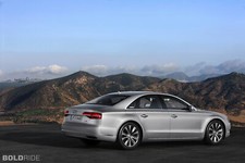 Cars 2015 audi a 8 tfsi Desk Mat Stitched