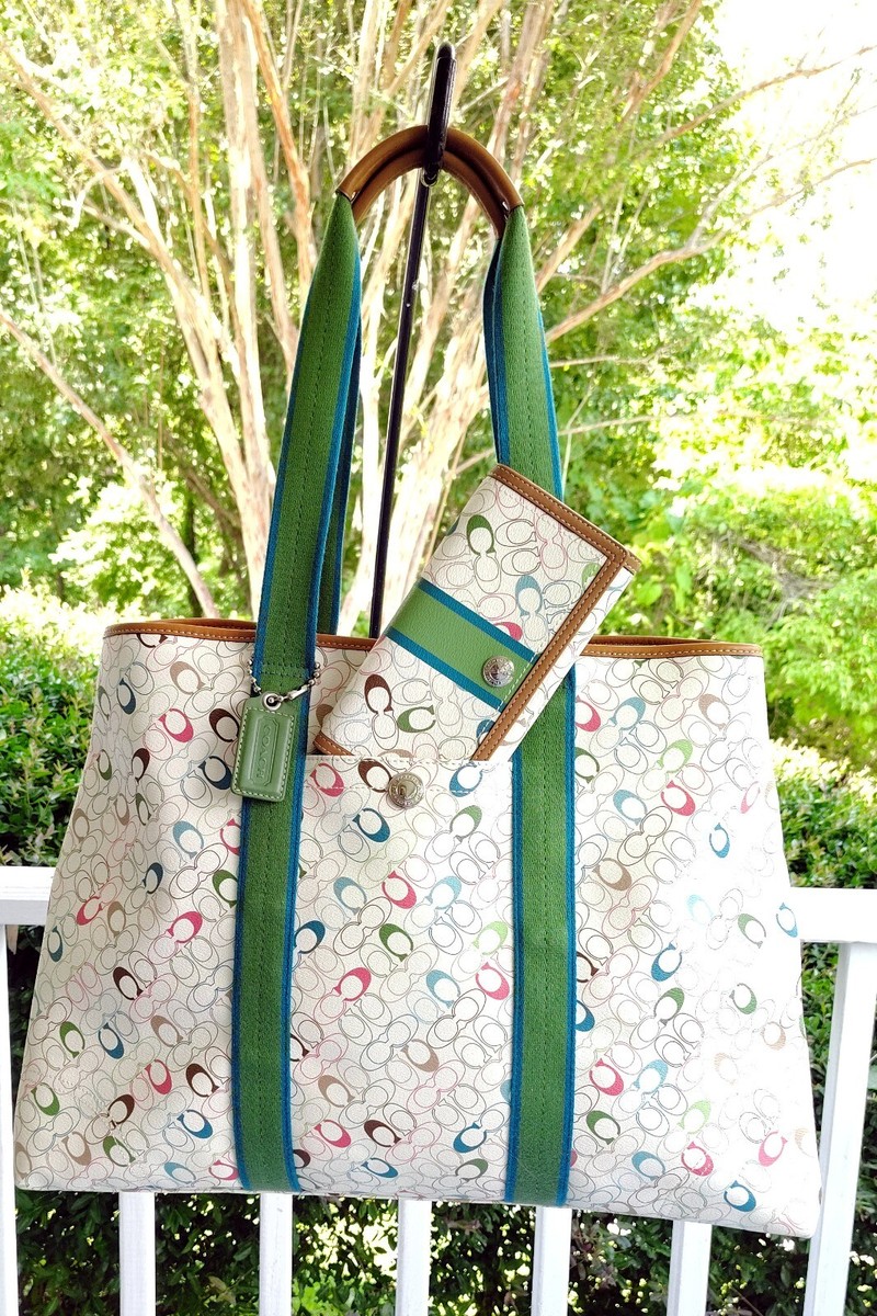 Coach XL F15161 Signature C Multicolor Coated Canvas Tote w