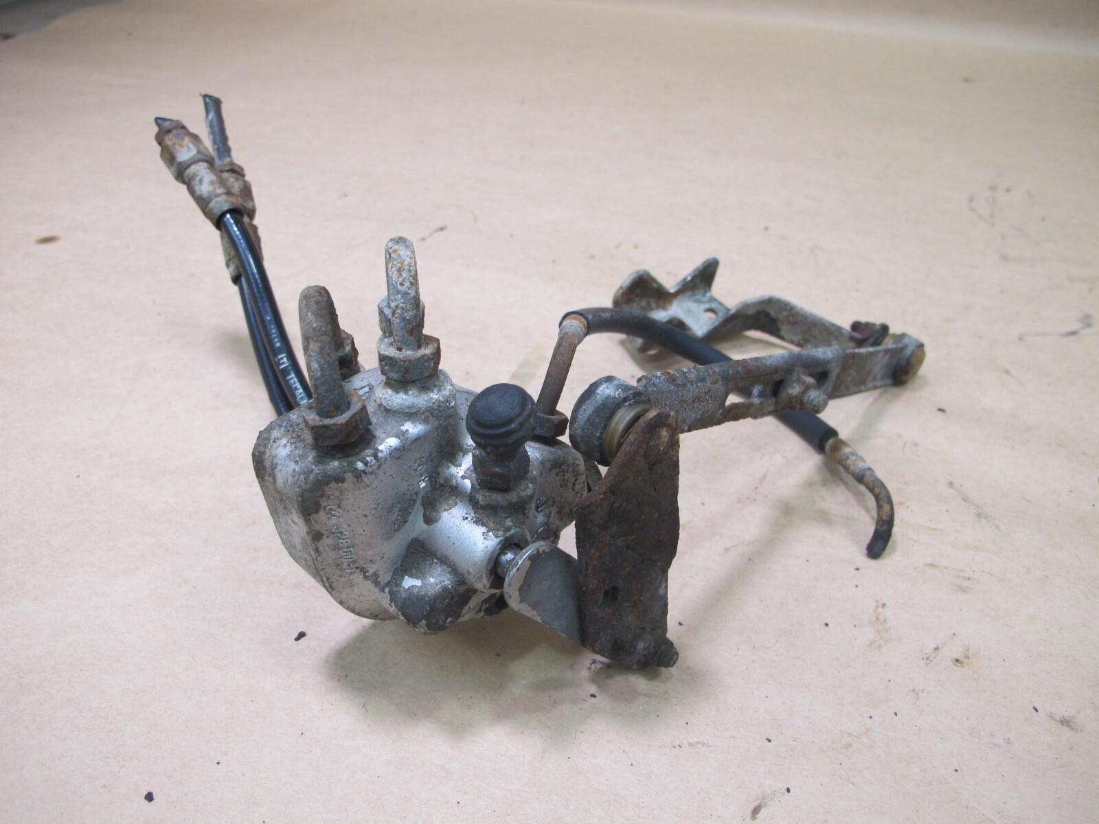 🥇9499 MERCEDES W140 R129 FRONT SUSPENSION SELF LEVELING CONTROL VALVE