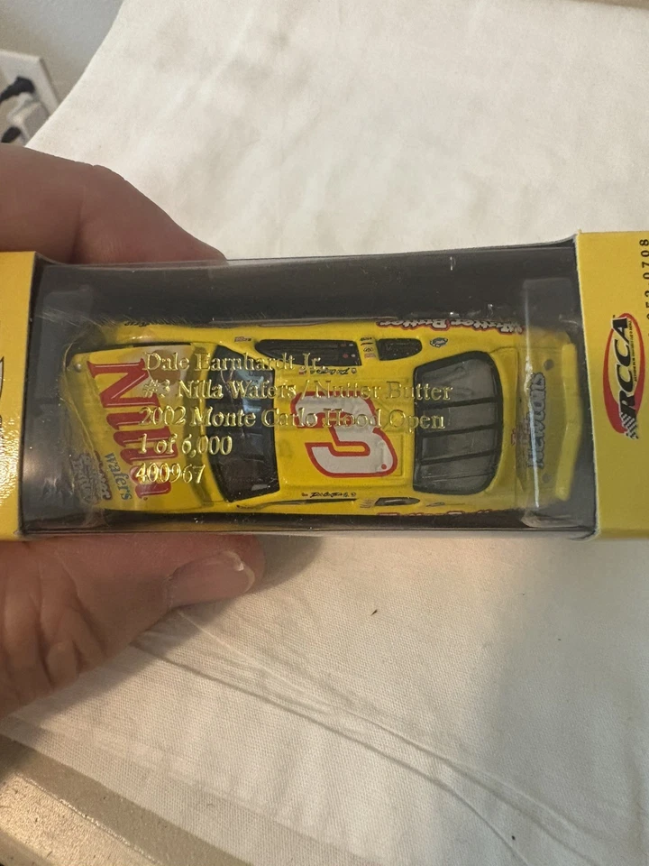 RCCA Nascar 2002 Nilla Wafers Dale Earnhardt Jr #3 1/64 Diecast Car LE 1/6000 - Image 3 of 4