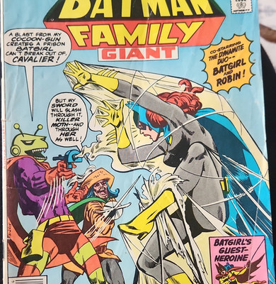 Batman Family Giant Single Issue Comic Book, English, Batgirl & Robin