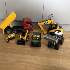 Bruder Fahrzeug Set &ndash; Bagger, Traktor, Minibagger, Kompaktlader, Laster, Gator