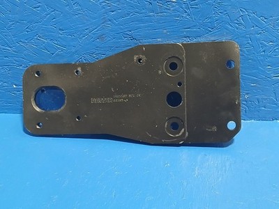 PACCAR MX13 MX-13 ENGINE FRONT LIFTING HOOK BRACKET 1905563 / 86593 - 51239
