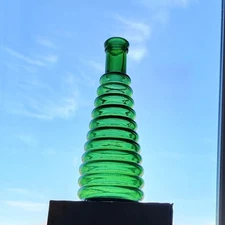 E R Durkee Sauce Bottle Cone Shape With 11 Rings Beautiful Green Color