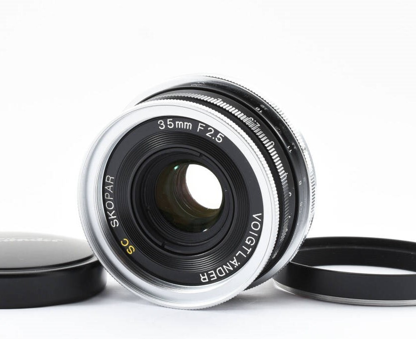 Voigtlander SC SKOPAR 35mm f2.5 Wide Angle Lens for Nikon S Voigtlander SC SKOPAR 35mm f2.5 Wide Angle Lens for Nikon S