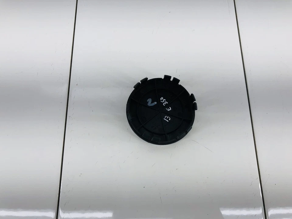 MERCEDES BENZ E350 ARO RODA RAIO CENTRO CUBO TAMPA CAVIDADE FABRICANTE DE EQUIPAMENTO ORIGINAL - Imagem 4 de 4