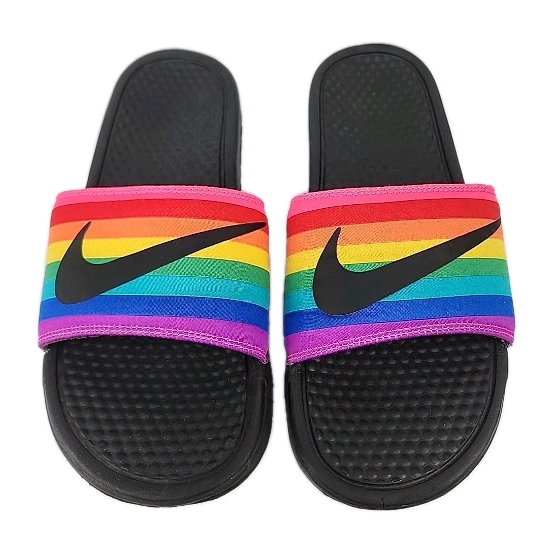 Sandali Nike Benassi JDI Be True Slides da uomo 10 Rainbow Pride LGBTQ CD2717 001