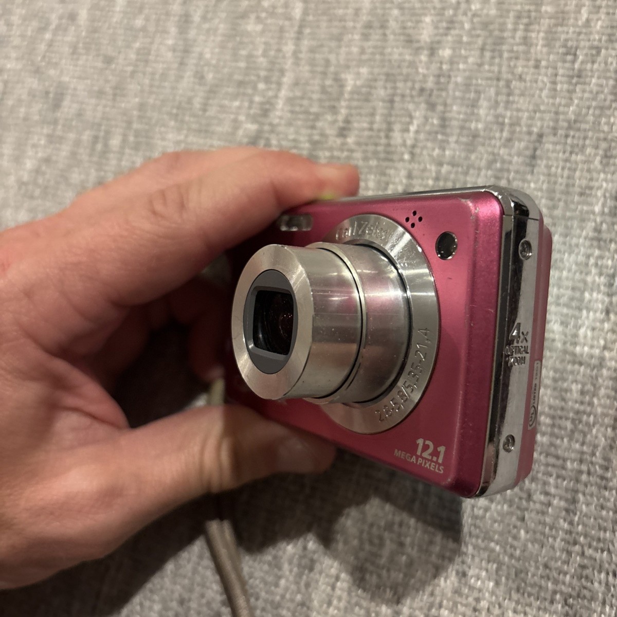 Sony Cyber-Shot DSC-W220 Pink Digital Camera - 12.1 MP 4x Zoom