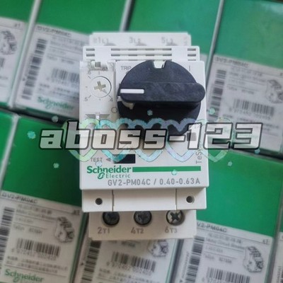 Schneider GV2-PM04C motor breaker #1pcs New In Box