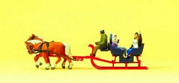Preiser 30420 HO Scale Tourists in the Sleigh sleigh with Driver