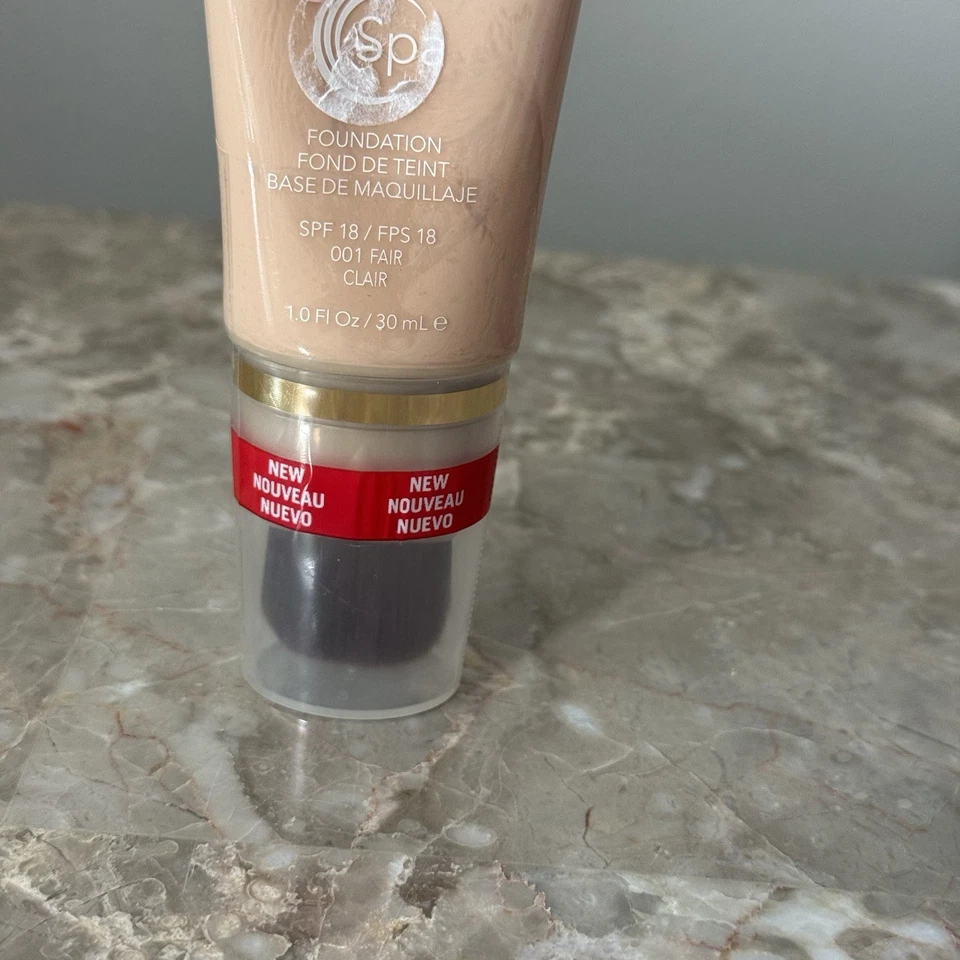 Revlon Age Defying Spa Foundation SPF 18 001 Fair Clair Sealed 1 Oz New - Image 2 of 4