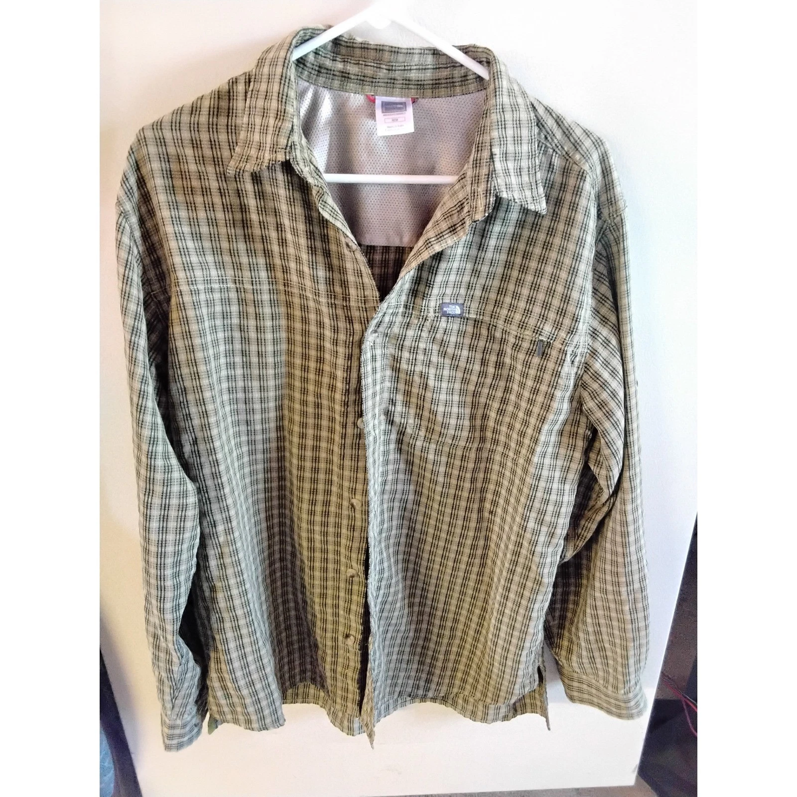The North Face Mens Plaid Hiking Shirt Green Long Sleeve Mesh Back Size Medium