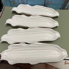 4 Vintage White Embossed Rigid Plastic Corn On The Cob Holder Plate 10.5"