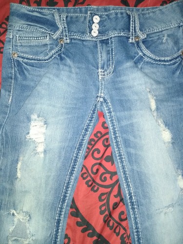 Amethyst Jeans Size 11 Are In Number 