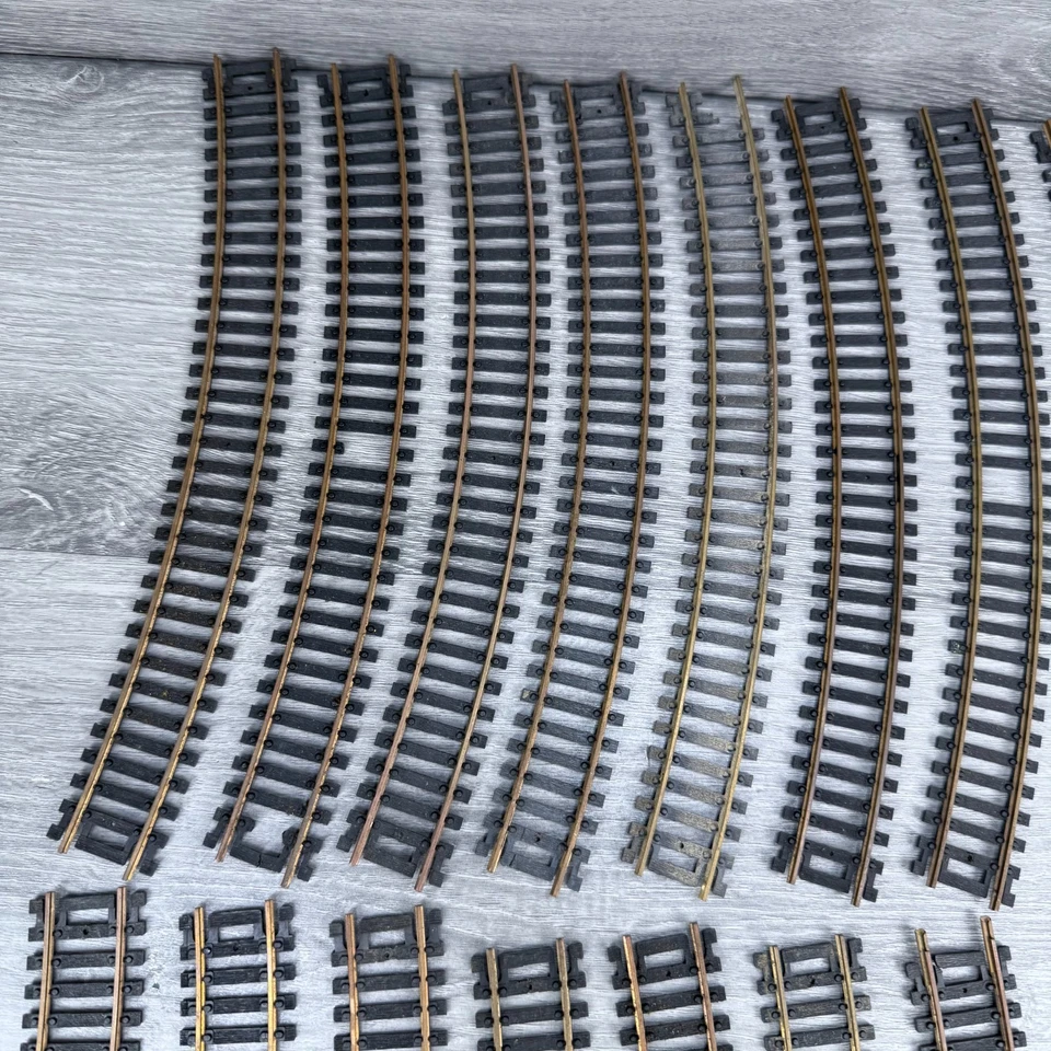 HO Scale TYCO Atlas AHM Vintage Brass Track Lot of 18 Curved Sections R 18" Used - Image 2 of 4