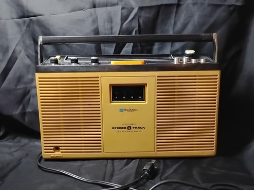 MacDonald Instruments Portable Stereo AM/FM Radio 8 Track 2cntr9 - 第 1/9 張圖片