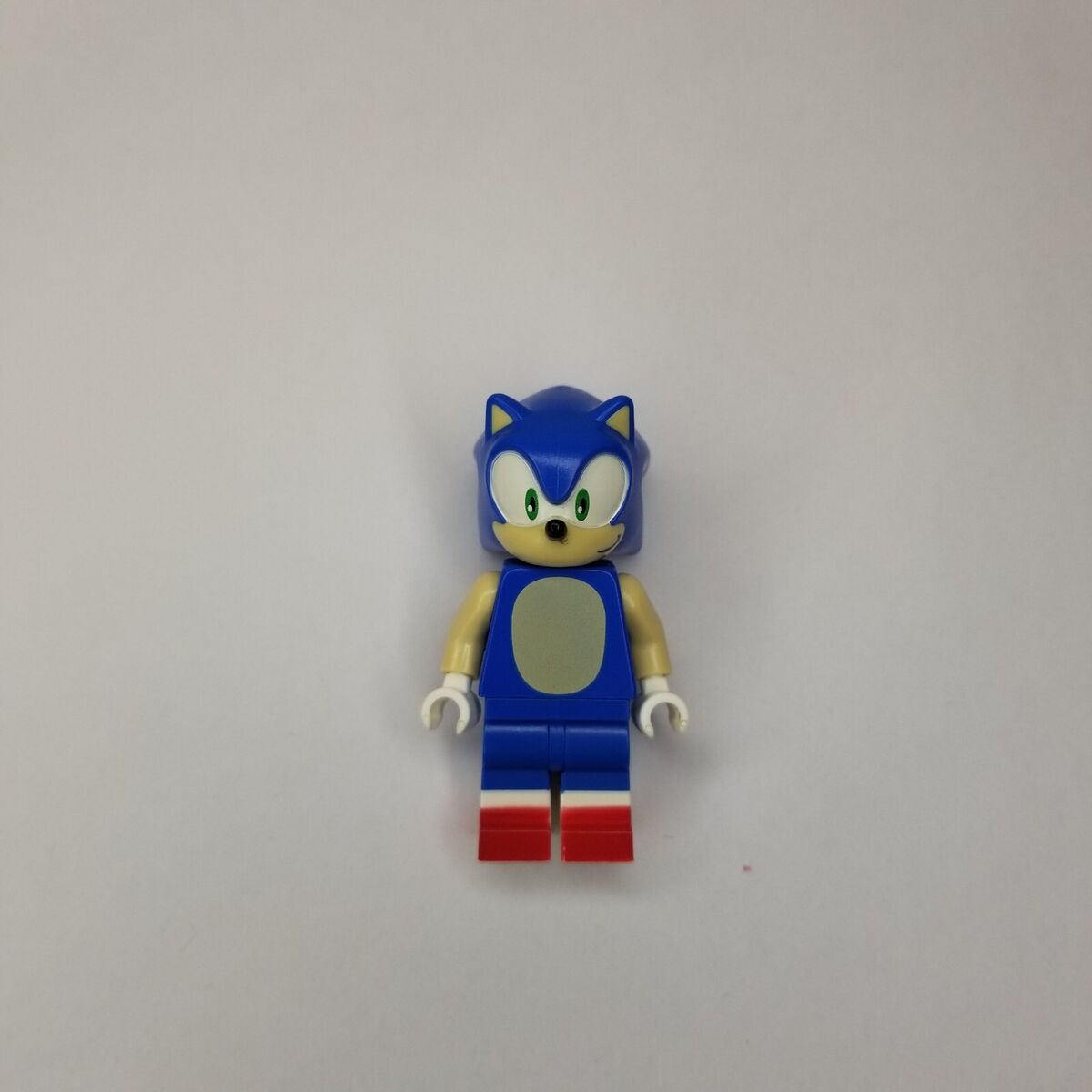 Comparing Sonic the Hedgehog minifigures to LEGO Dimensions