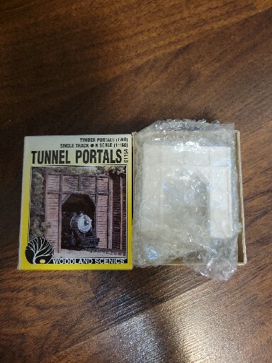 Portail De Tunnel En Bois N Scale (2 Pièces) - Woodland Scenics WDS1154 Pour Maquettes Ferroviaires