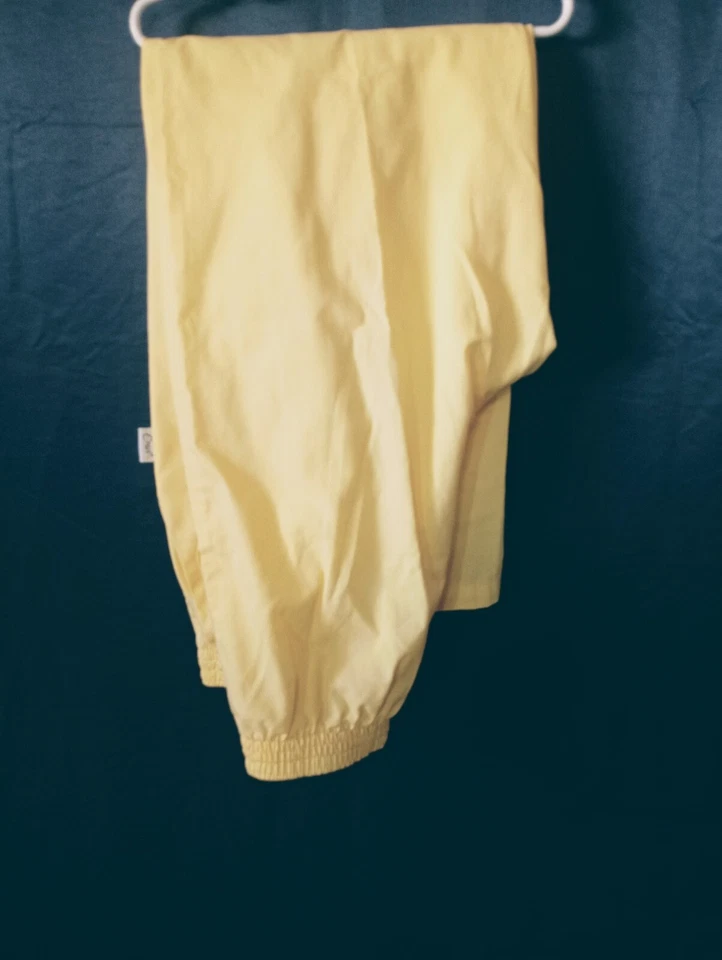 Blusa/Pantalones Médicos Crest Unisex Pequeña Cosecha Dorado Cuello en V Manga Corta Bolsillo en el Pecho Foto 2 de 4