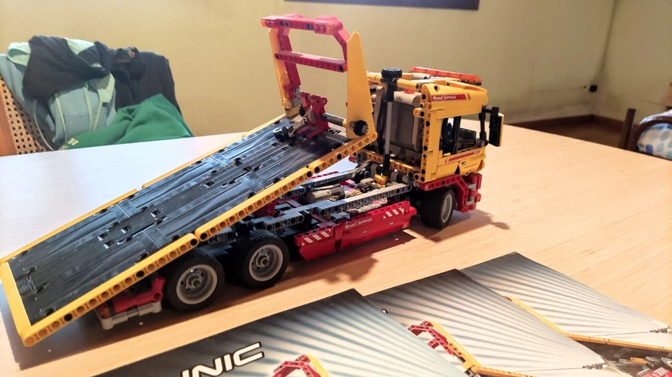 LEGO Technic 8109 Flatbed Truck, foto 3 di 3