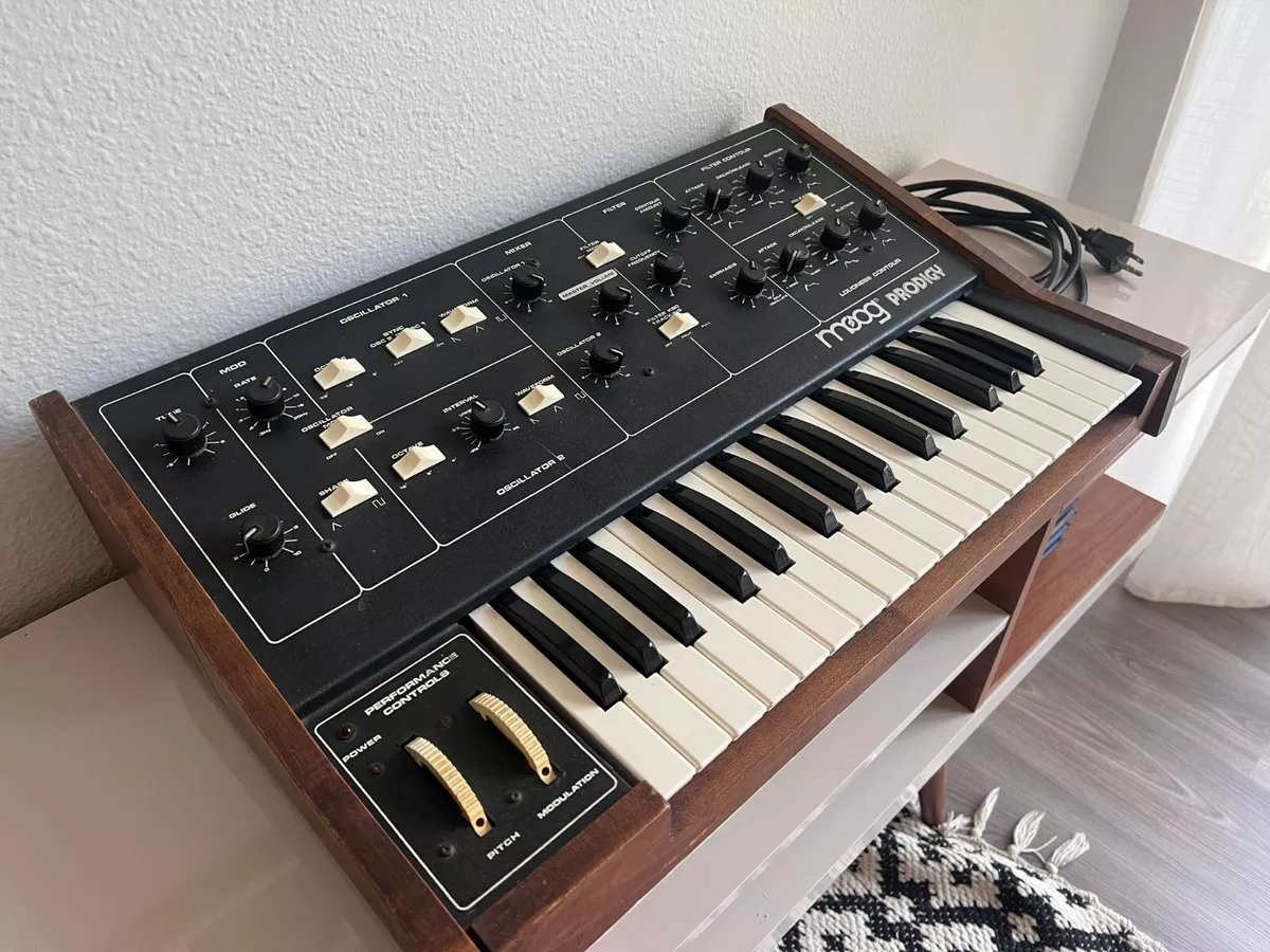Moog cheap prodigy synthesizer