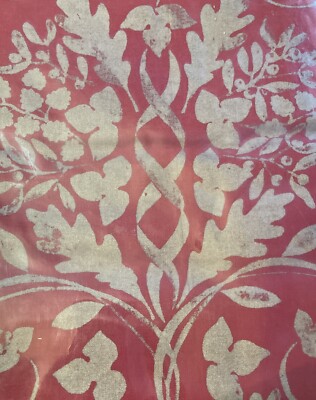 Crate and Barrel Red Christmas Garland Tablecloth 60 x 108 '' New Silver Botanic