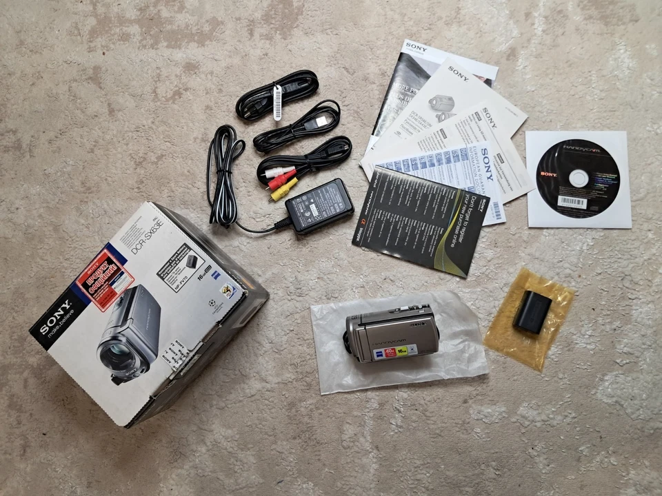 Sony Handycam DCR-SX63 Compact Digital Video Camcorder – 60x Zoom, 16GB Open Box - Image 3 of 4