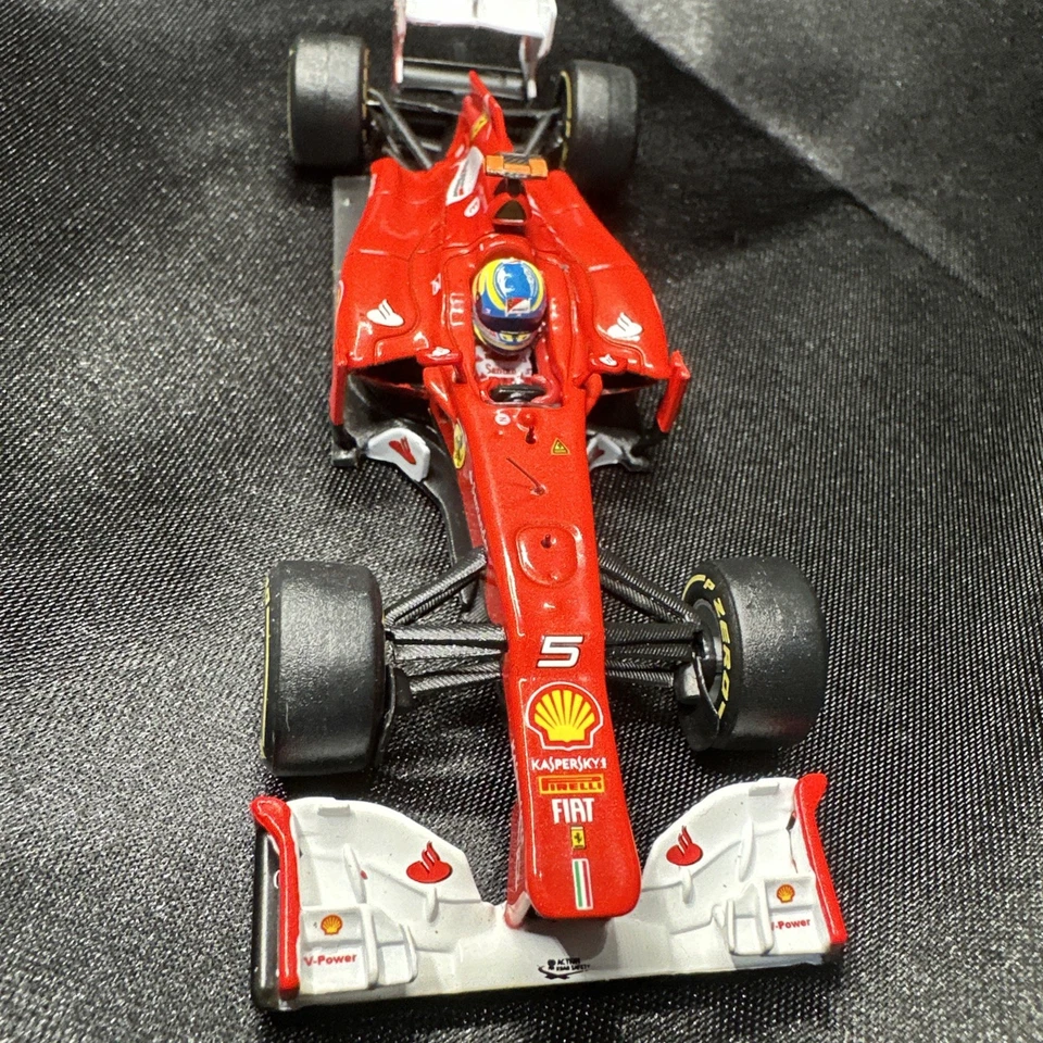 Hot Wheels 1/43 Ferrari F2012￼ Fernando Alonso beautiful car ships from USA - Image 2 of 4