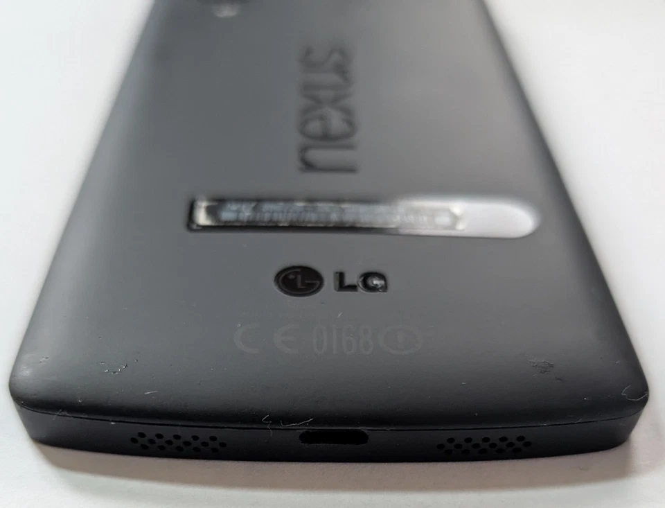 LG D820 / Google Nexus 5 Android Smartphone - 32GB Black, Unlocked - Image 4 of 4