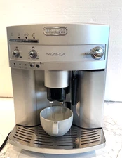 De'Longhi Magnifica Espresso Machine - Silver (ESAM-3300) Tested and Works